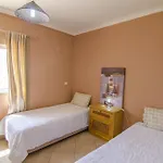 Anita By Algarve Holidays Quarteira