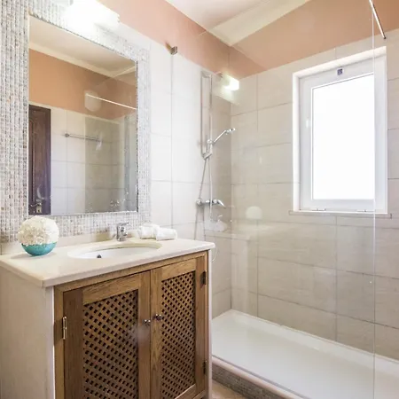 Villa Anita By Algarve Holidays Quarteira