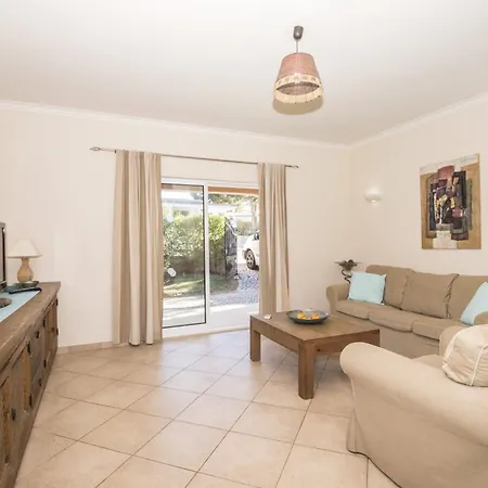 Villa Anita By Algarve Holidays Quarteira