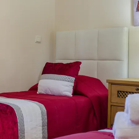 Anita By Algarve Holidays Quarteira