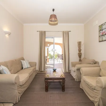 Anita By Algarve Holidays * Quarteira